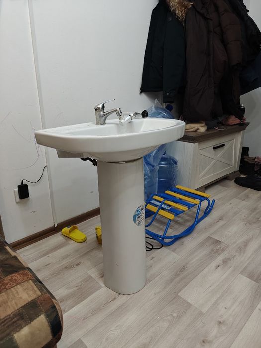 Раковина для ванной Пьедестал