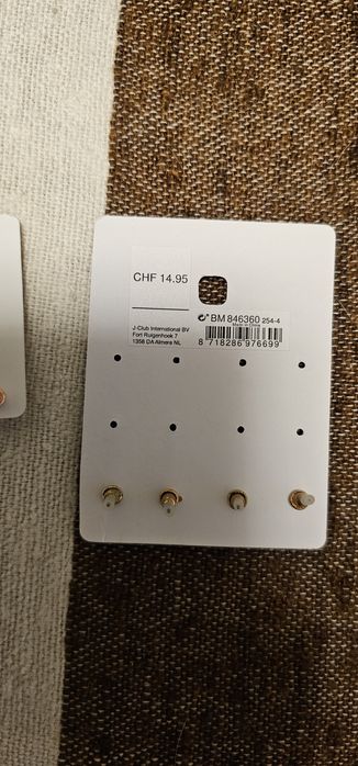 Продавам дамски обеци