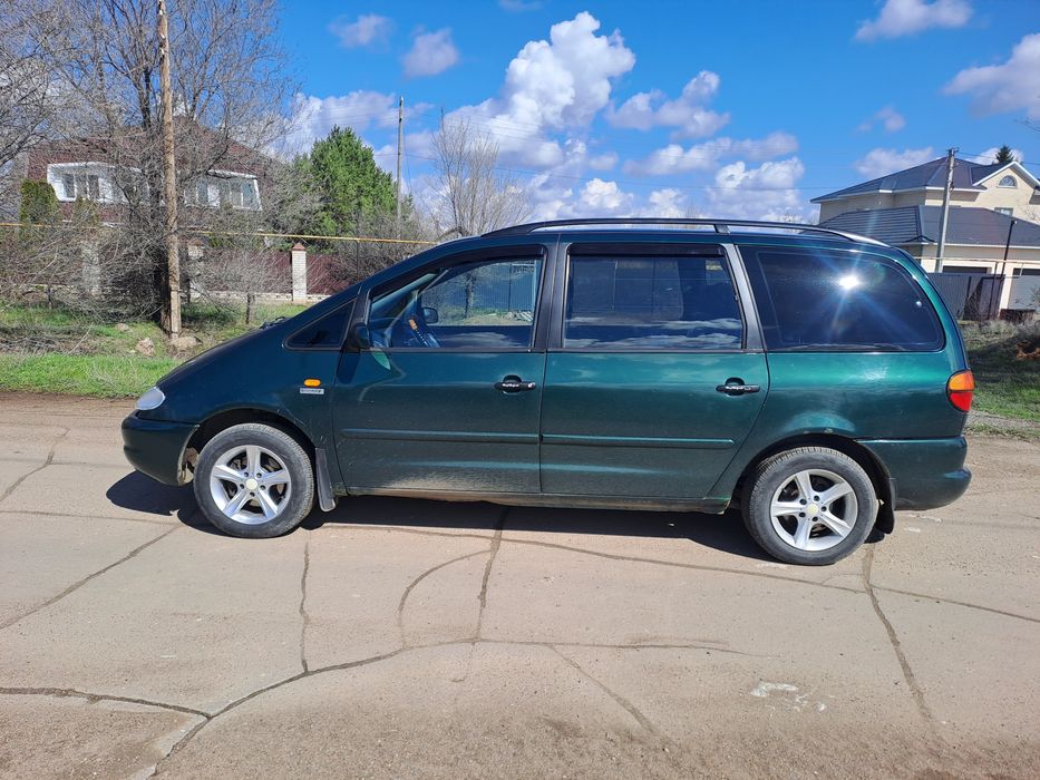 Продам Фольксваген Шаран