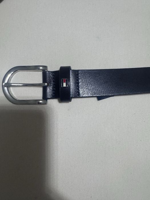 Два колана Томму Hilfiger