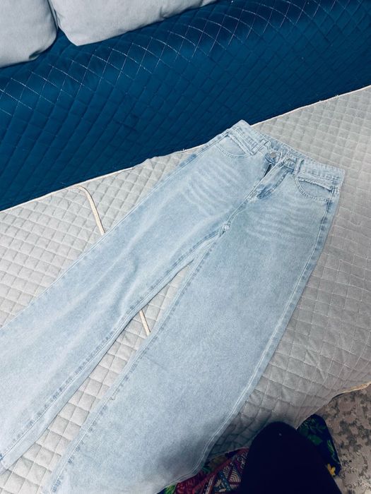 Джинсы новые но носили