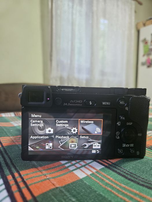 Sony a6000 + obiectiv Sony 18-55 f/3.5-5.6