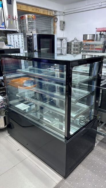Витриный холодильник