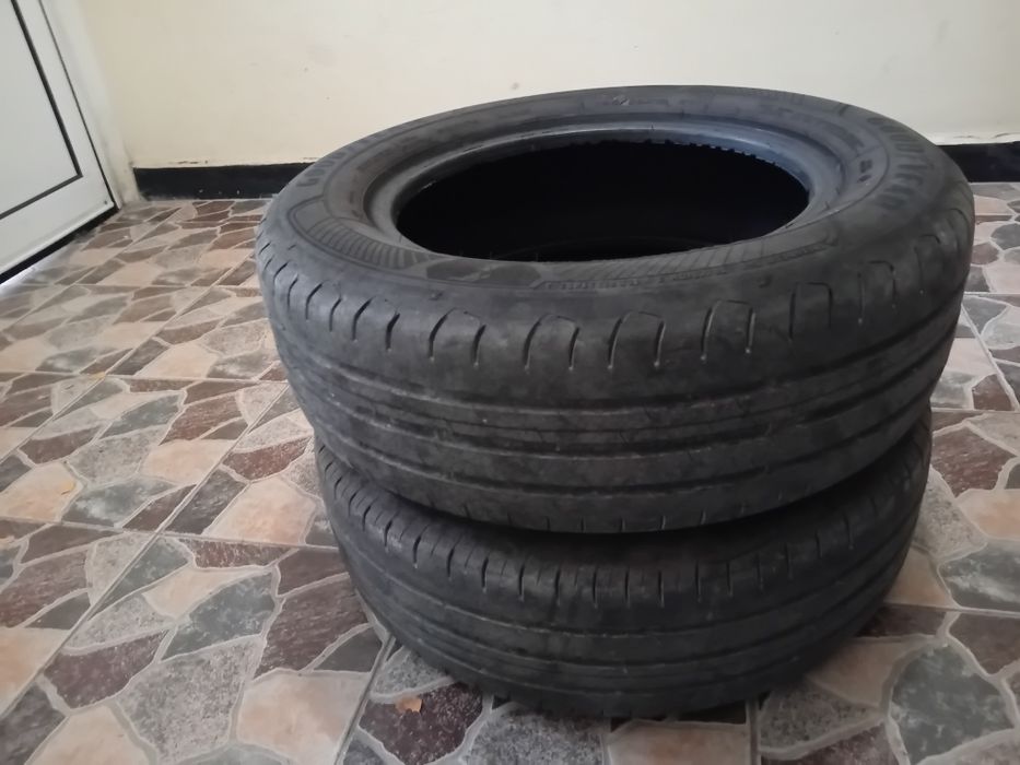2 броя летни гуми 195/65 R15
