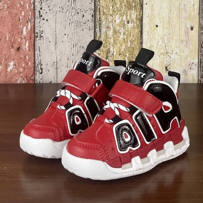 Adidași copii pe stoc