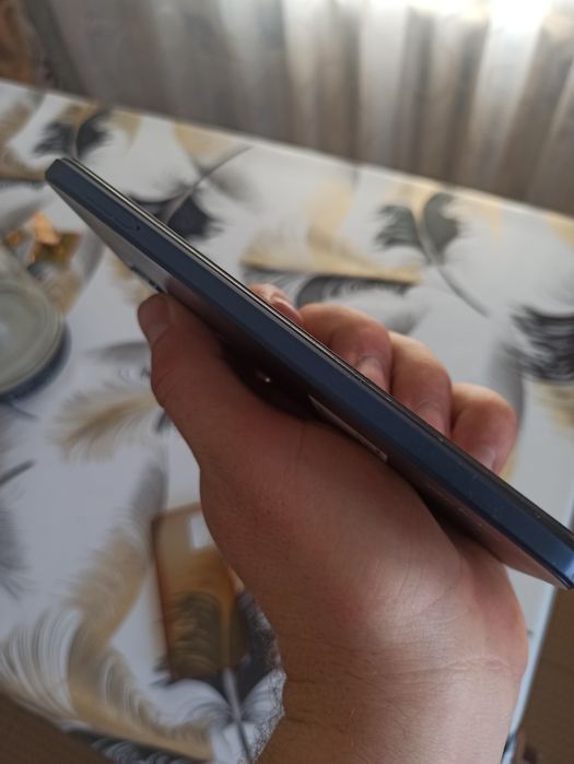 Продам телефон Oppo A17