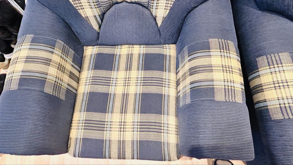 Vand fotolii foarte confortabile