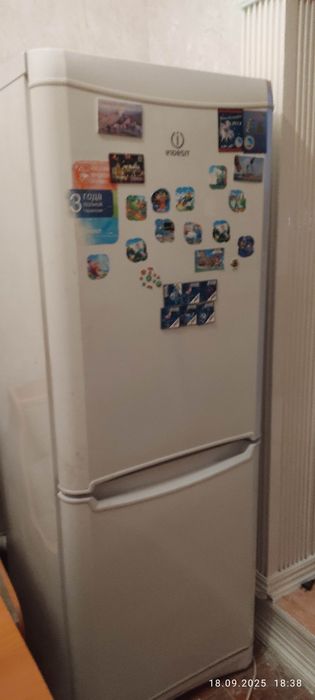 Продам 2 холодильник LG  INDESIT