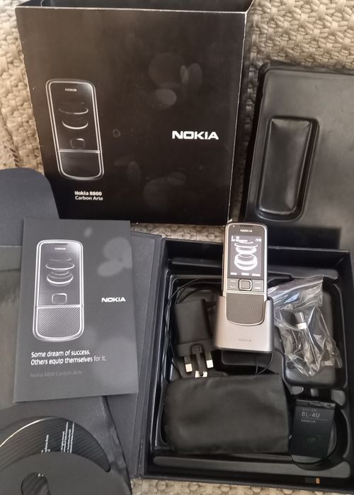 Nokia 8800 Carbon