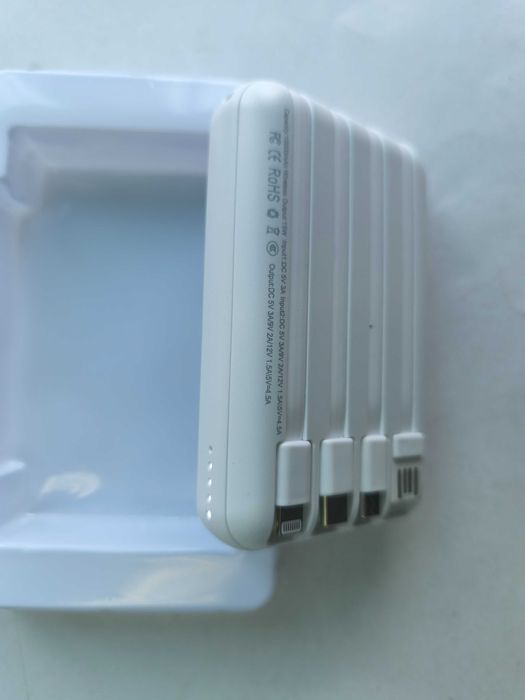 Baterie externa - power bank 10000 mAh cu cabluri si incarcare wireless