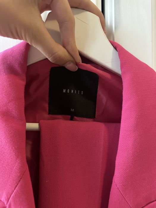 Розов дамски костюм MOHITO