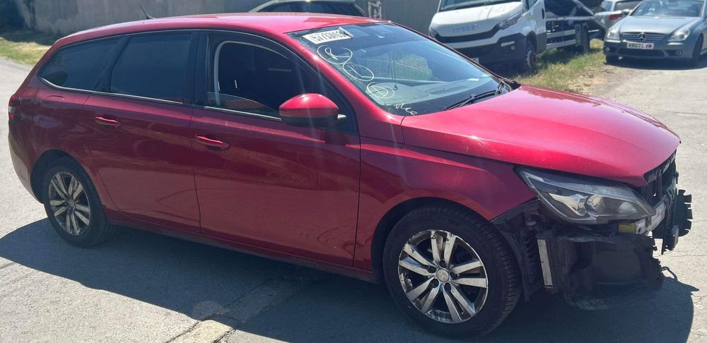 Peugeot 308 2017г 1.6 BlueHDI НА ЧАСТИ