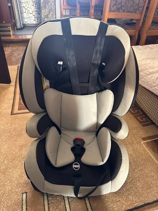 Детское автокресло