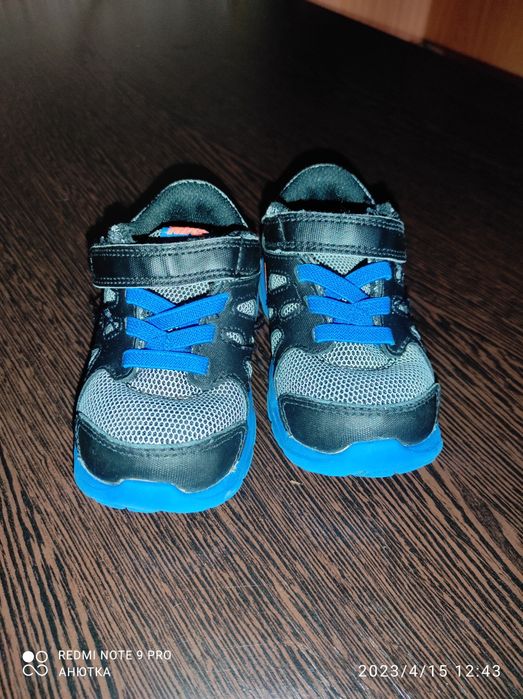 Продам кроссовки  ,,Nake,,оригинал