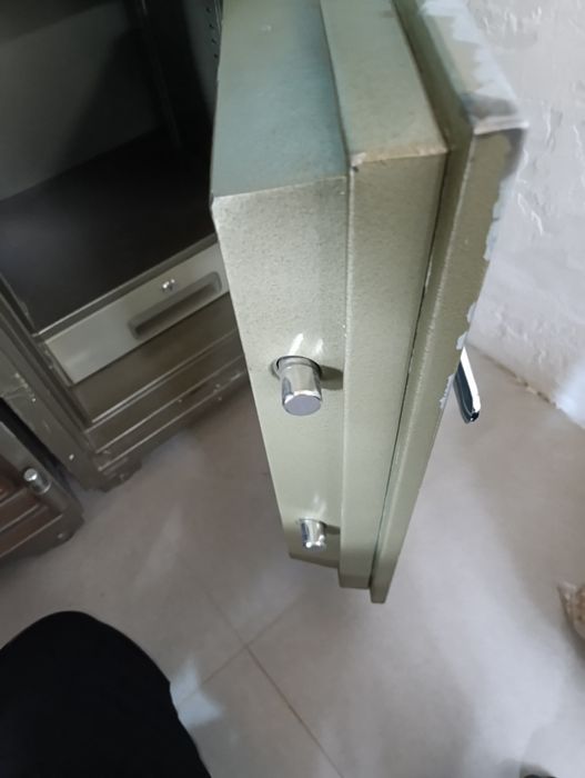 Продам сейф дипломат