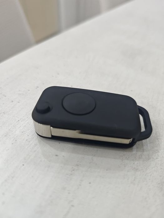 Ключ Мерседес w202