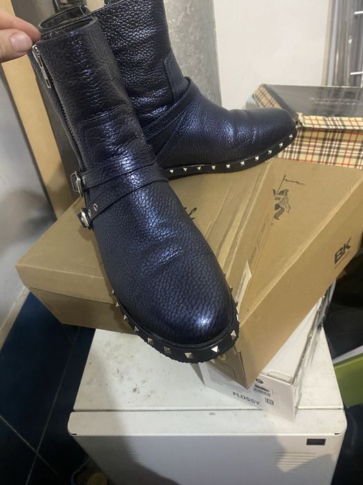 Зимние кожанные сапоги