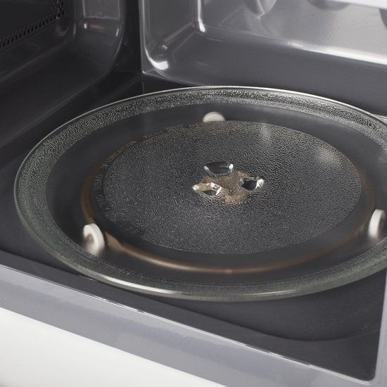 cuptorul cu microunde Tristar MW-2705