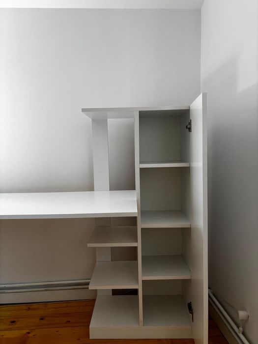 Birou elevi, studenți