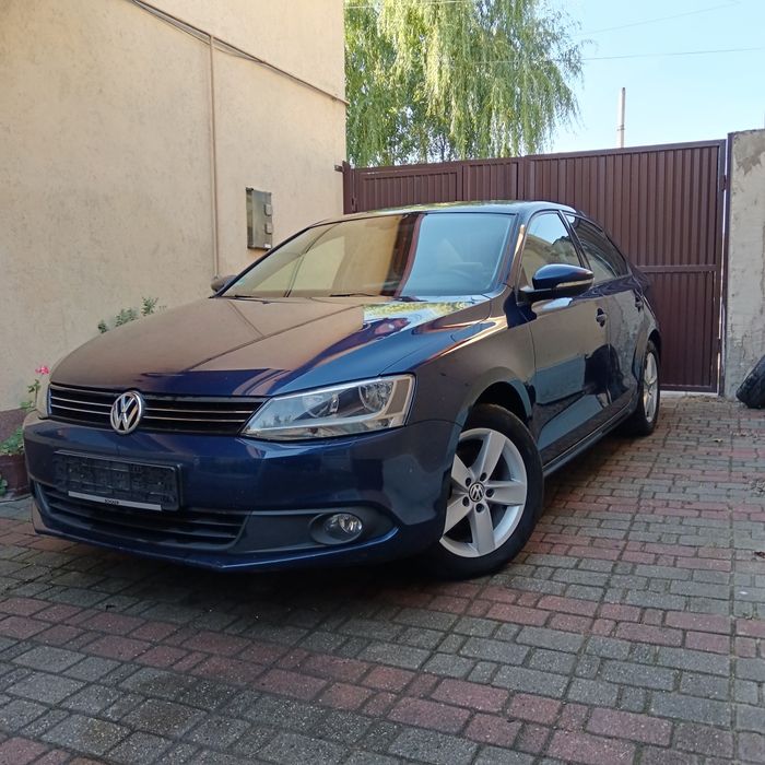 VOLKSWAGEN Jetta 2011 — imagine 3
