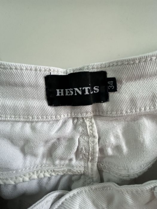 Blugi HESNTLS.