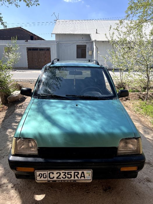 Tico yili 2000, kraskasi ozgina bor,vagonlar toza, akkumulyator yangi