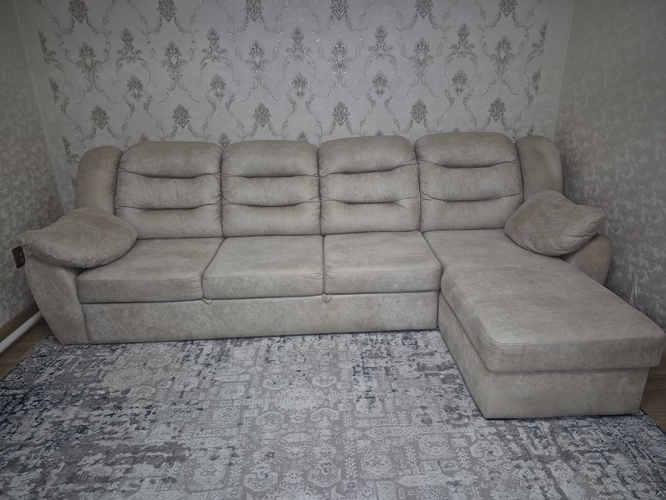 Срочно продаю мягкий уголок