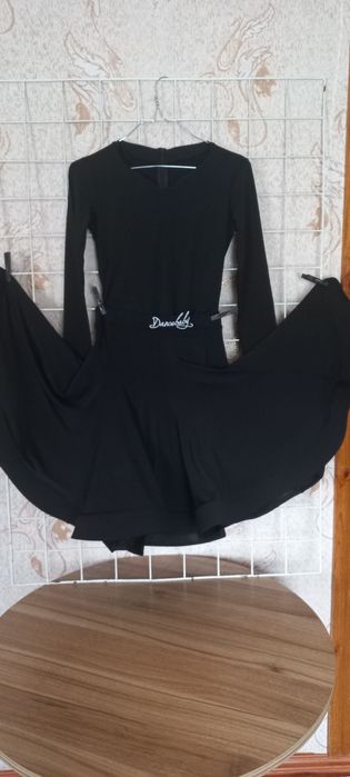 Прокат платьев для бальных танцев