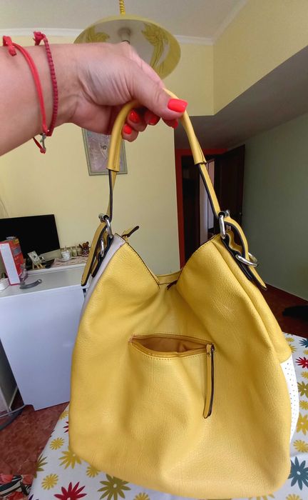 Многоцветна чанта