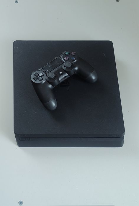 Ps4 slim 1000gb y