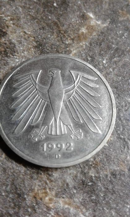 Продам рубли ,монеты.