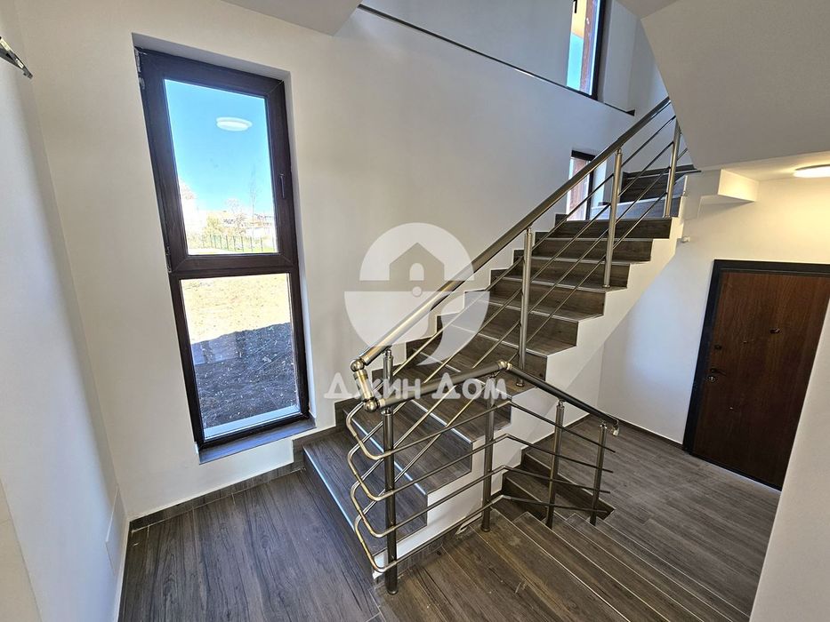 Продава се Къща в с. Полски извор, Област Бургас - 195 кв.м за 1100 €/кв.м - Снимка #8