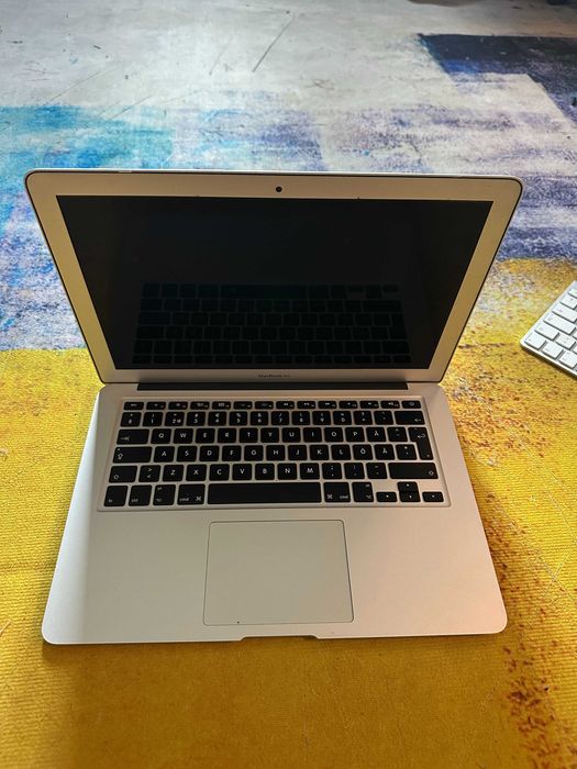 Apple Macbook Air 2017, A 1466