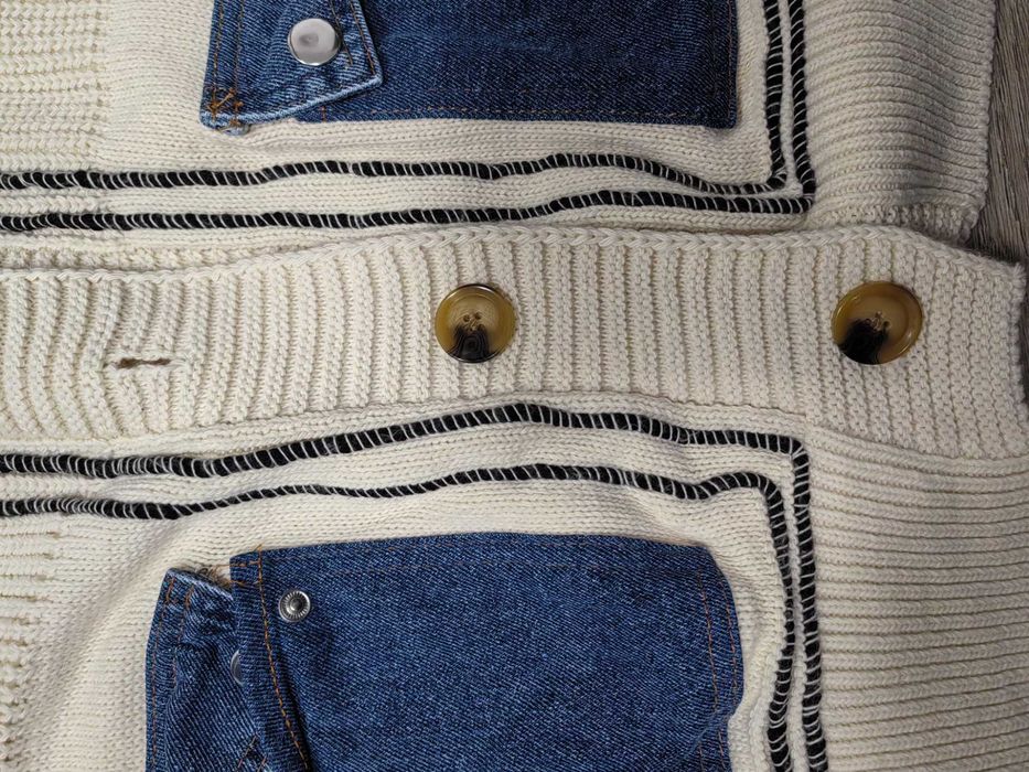 Cardigan crem cu buzunare blug