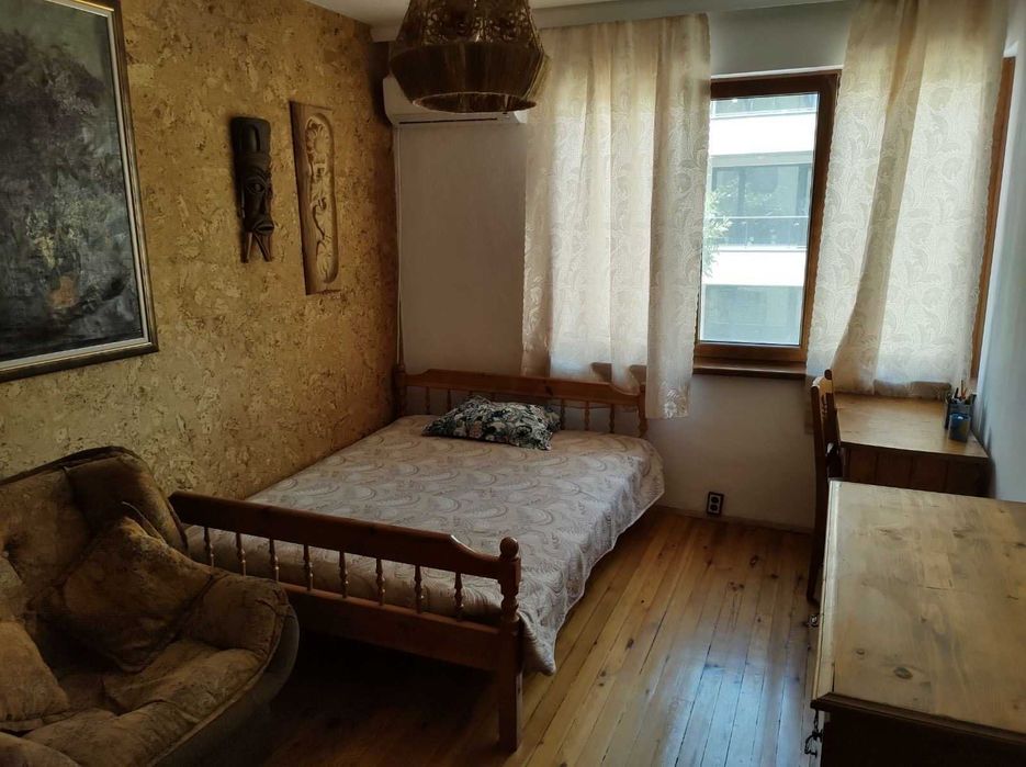 Дава се под наем Тристаен апартамент в Пловдив, Център - 100 кв.м за 365 € - Снимка #3