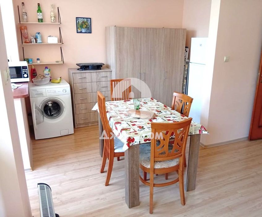 Продава се Двустаен апартамент в к.к. Слънчев бряг - 61 кв.м за 1214 €/кв.м - Снимка #3