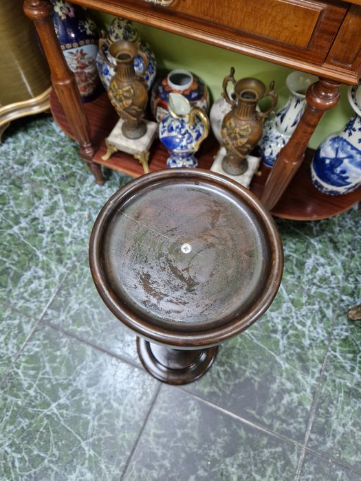 Чудесна антикварна френска дървена колона поставка постамент