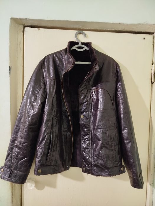 Продам натуральную дублёнку.