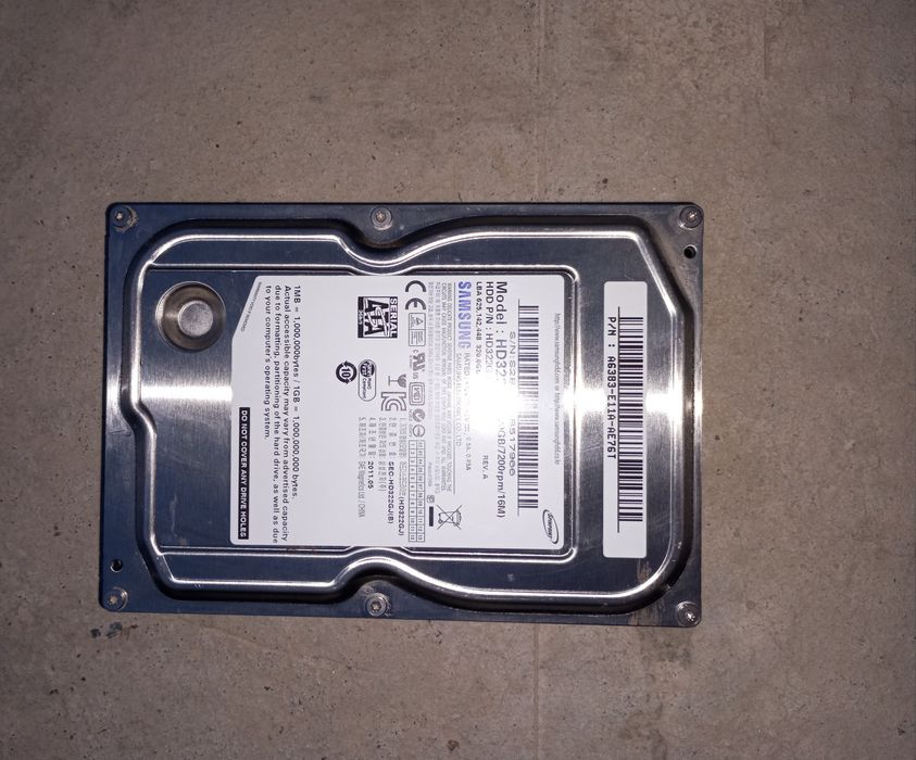 Два жостких диска по 1ТБ 1ТБ + Оперативная памаять бесплатно