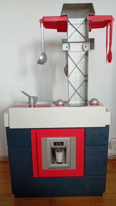 Bucătărie de jucărie cu accesorii și sunete