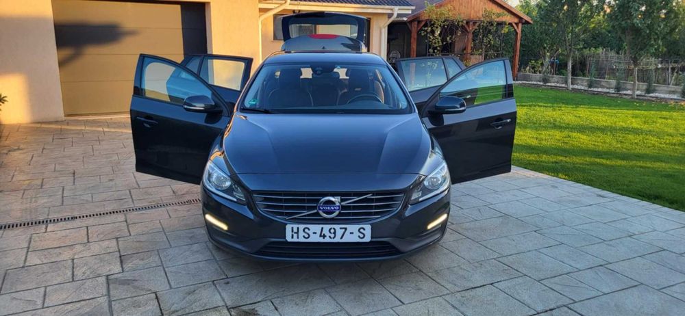 Volvo V60 Cutie automata 2.0 Diesel