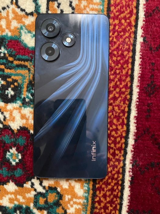 продаю Infinix Hot 30