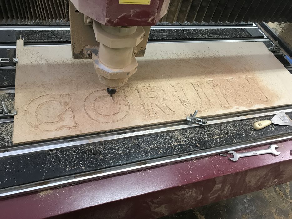Vând router CNC 120x250 non metale