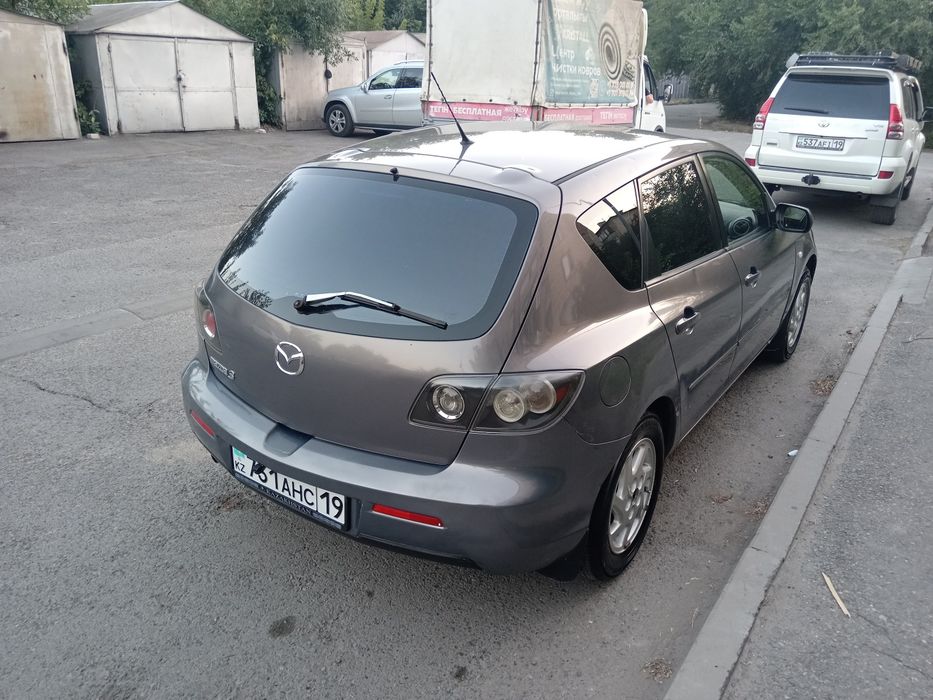 Mazda 3 bk 2006  год