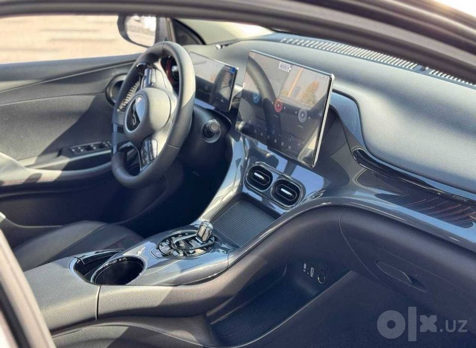 BYD E2 rassrochkaga bor