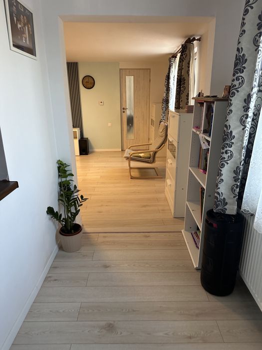 Casa parter de vanzare