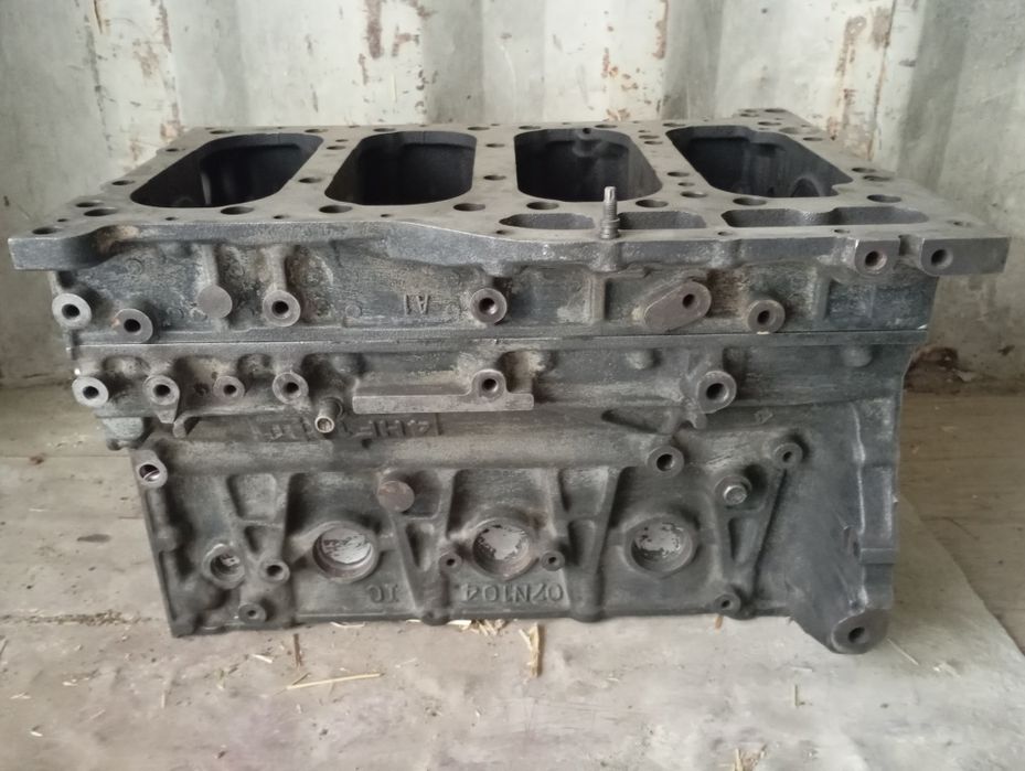 Блок матора исузи