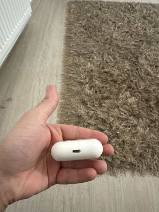 Vand AirPods Pro in stare perfecta de functionare