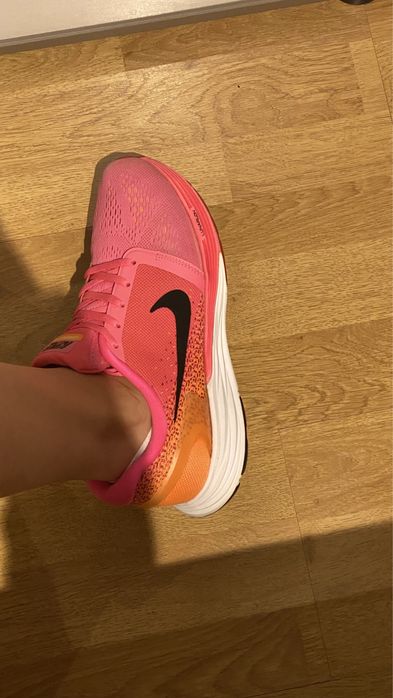 Adidasi dama Nike Lunarglide 7, nr 39.