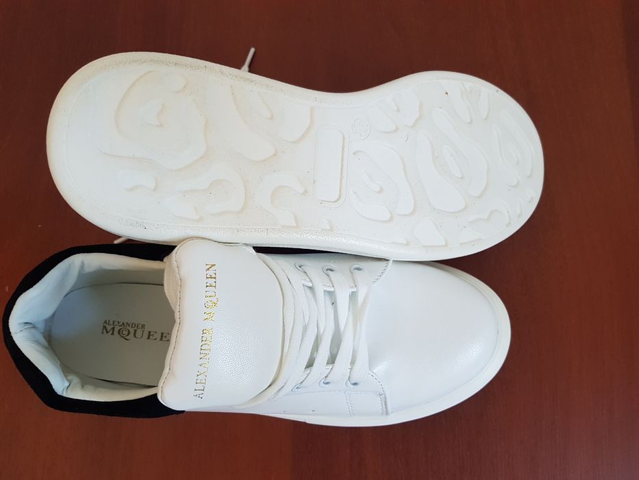 Продам новые кожанные кеды (репл. Alexander McQueen)